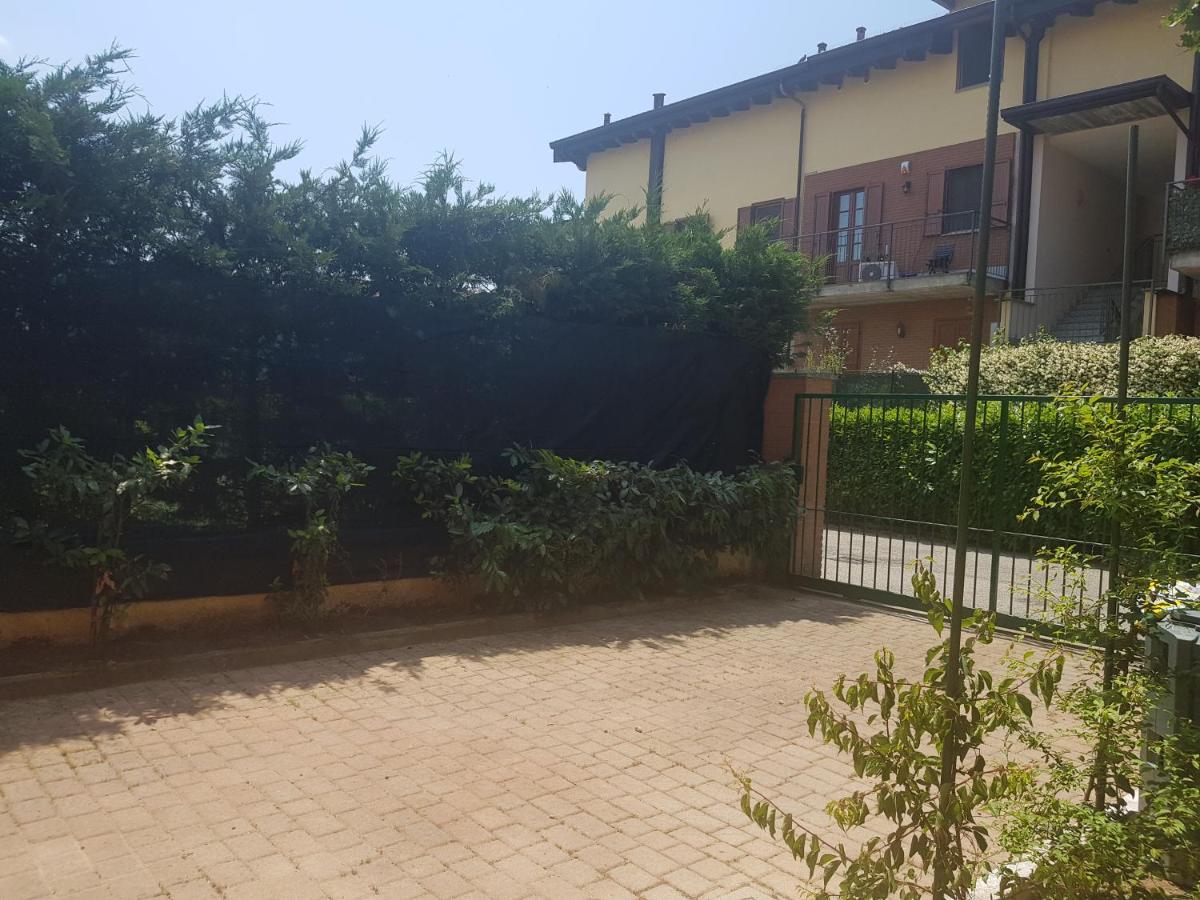 La Quercia Fiorita Hotel Trivolzio Luaran gambar