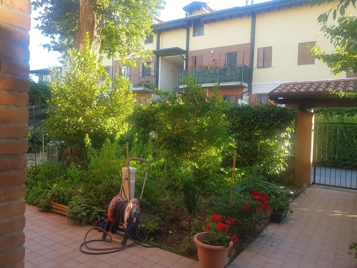 La Quercia Fiorita Hotel Trivolzio Luaran gambar