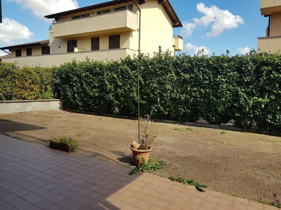 La Quercia Fiorita Hotel Trivolzio Luaran gambar