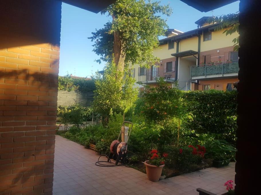 La Quercia Fiorita Hotel Trivolzio Luaran gambar