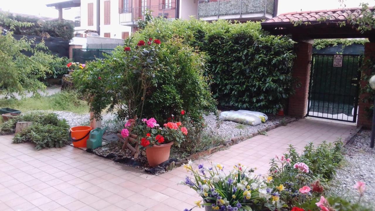 La Quercia Fiorita Hotel Trivolzio Luaran gambar
